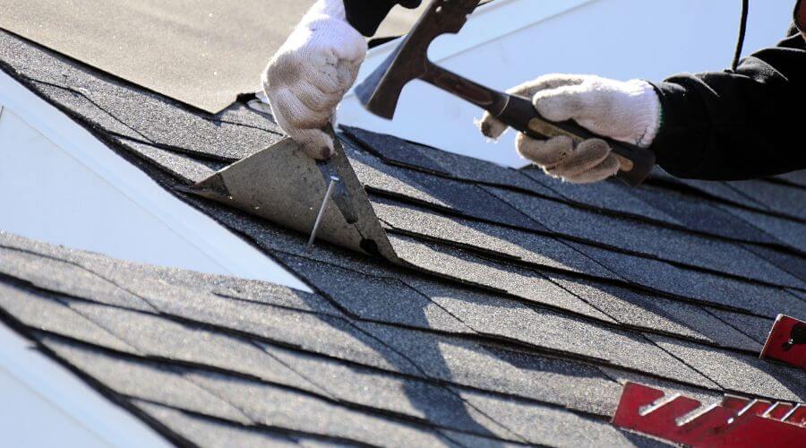 Professional metal roof installation in Lyndon, IL